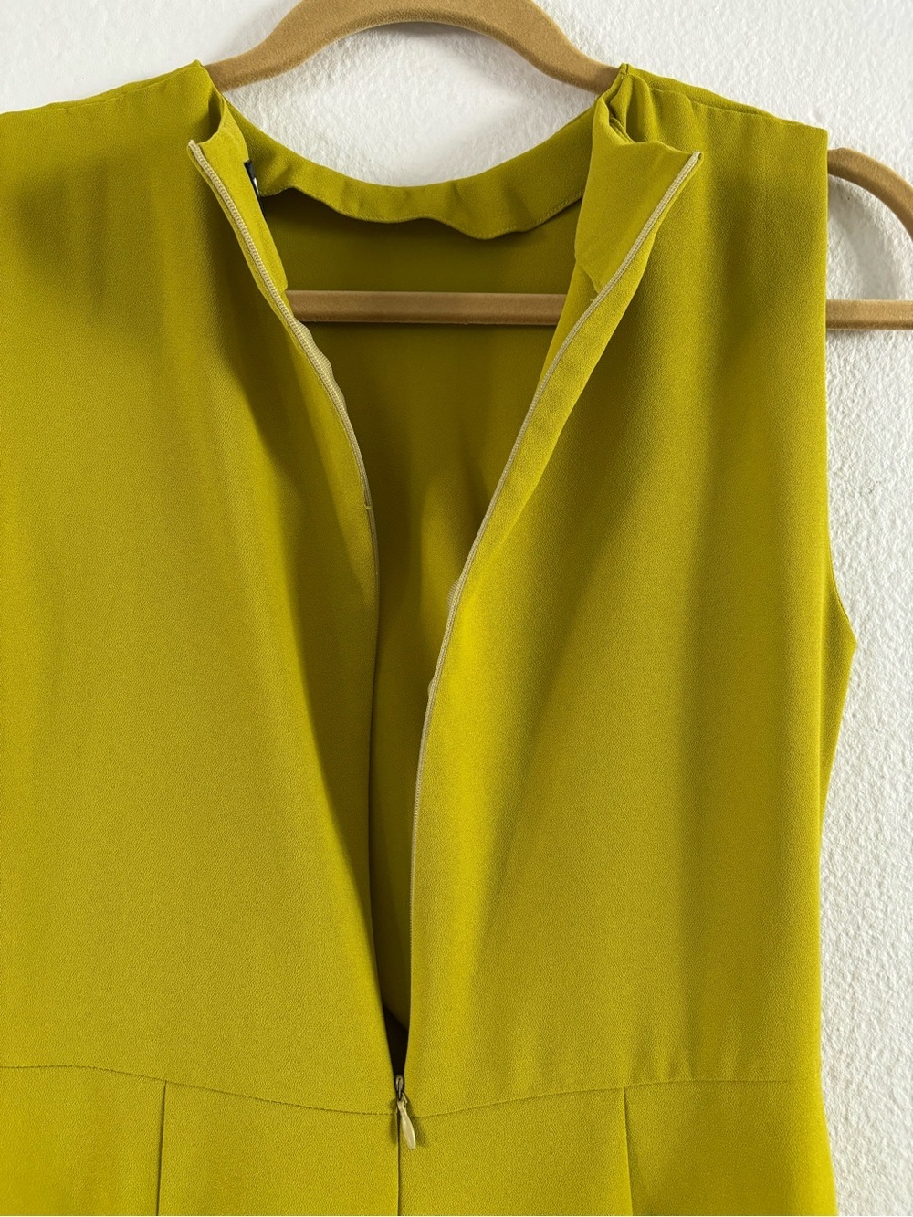 ZARA WOMAN SIDE RUCHED MIDI DRESS MUSTARD LIME| SS24 2900/571 - Picture 11 of 13
